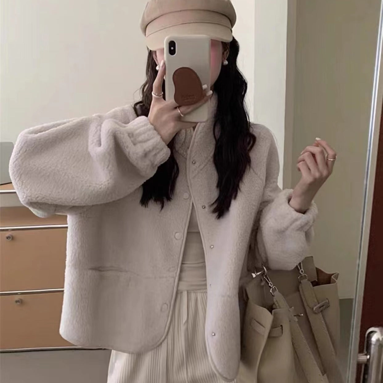 Women's Solid Color Versatile Short Lamb Fleece Jacket