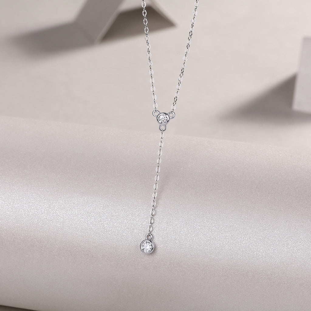 Tassel - A Fashionable And Luxurious Diamond Jewelry Pendant Set With Moissanite S925 Sterling Silver And Platinum Plating