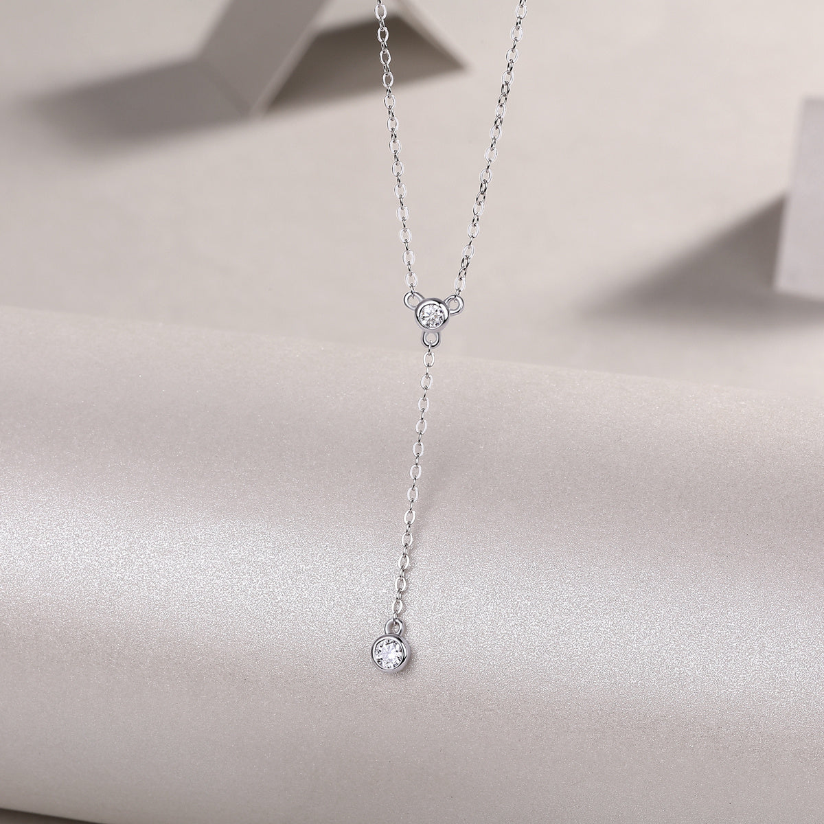 Tassel - A Fashionable And Luxurious Diamond Jewelry Pendant Set With Moissanite S925 Sterling Silver And Platinum Plating