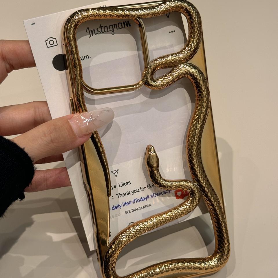 Creative Best-seller Hollow Snake Phone Case
