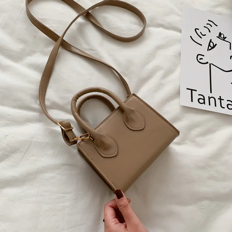 Personalized Solid Color Handbags for Celebrities